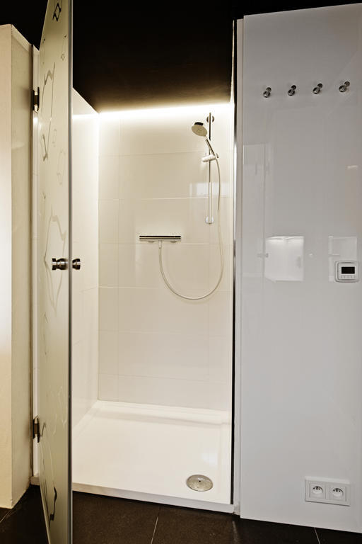 Living Showroom Бърно Стая снимка